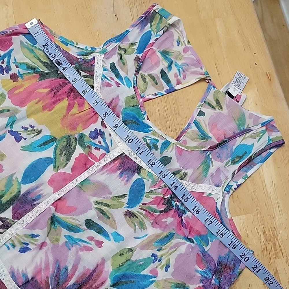 Emma G Floral Sleeveless Top - Picture 4 of 7